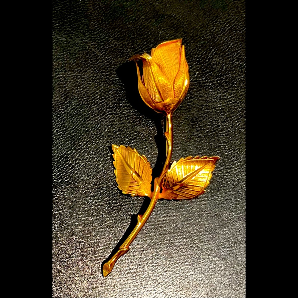 Stunning Rose Brooch